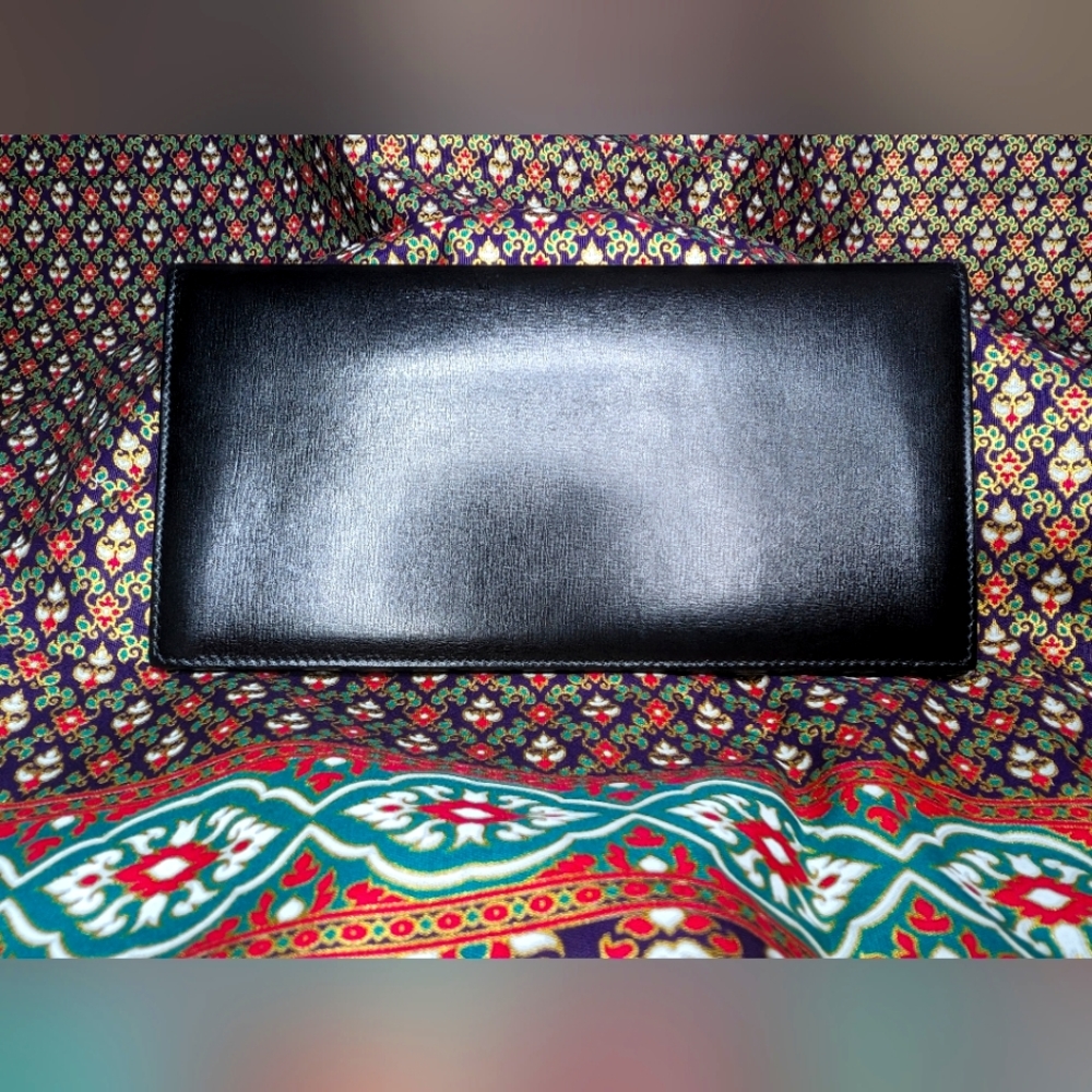 EUC Vintage Gucci Long Wallet